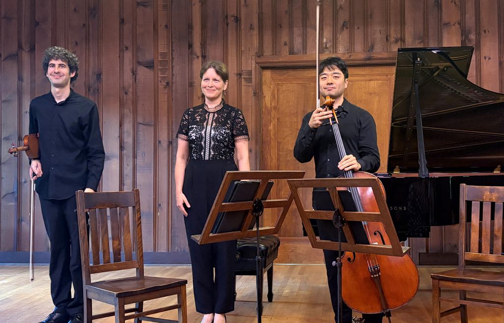 Lysander Trio Excels at Music Mountain